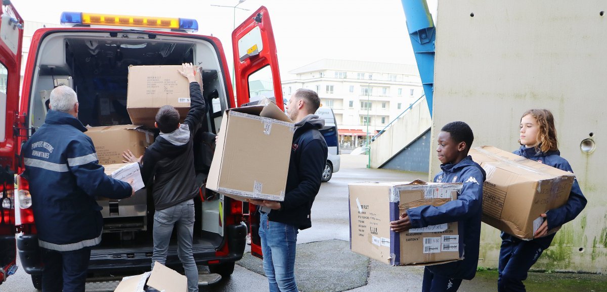 Solidarité. Le Stade Malherbe Caen envoie 300 kg de vêtements en Ukraine