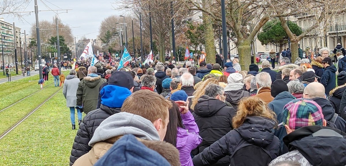 Réforme des retraites. Des manifestants moins nombreux mais toujours déterminés en Seine-Maritime