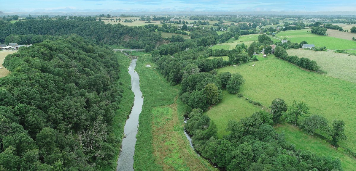 Fouilles dans la Sélune. Qu'ont découvert les archéologues dans ce fleuve côtier du sud-Manche ?