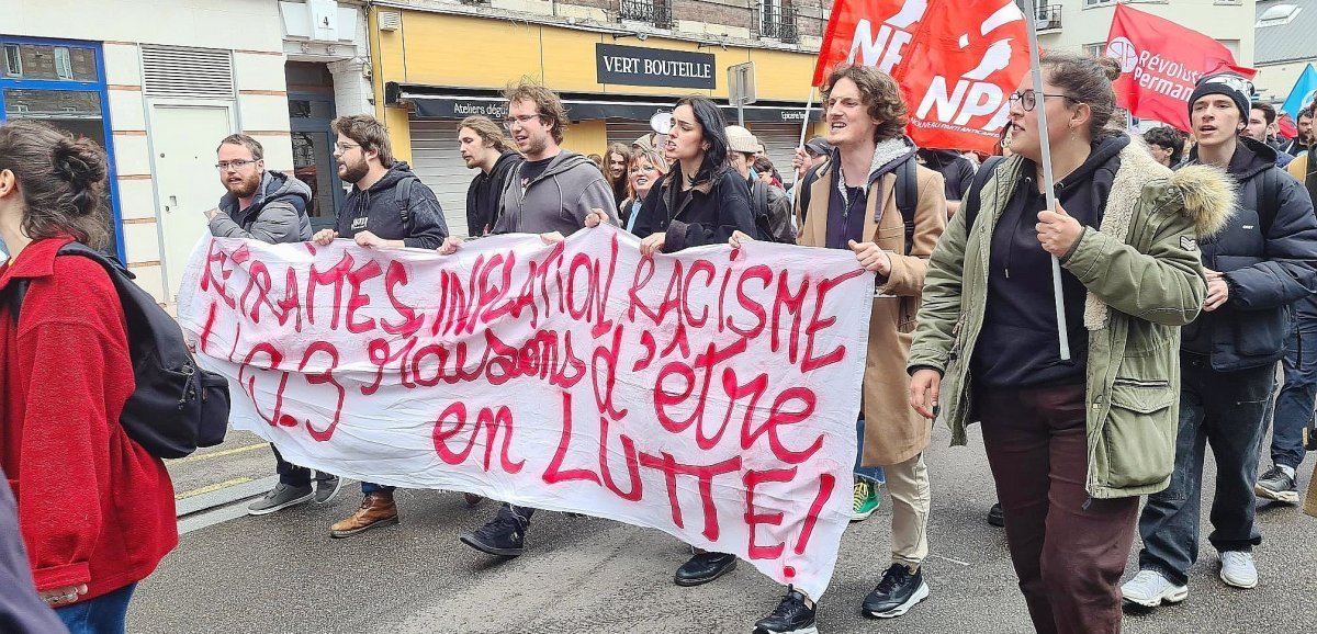 [Photos] Rouen. Réforme des retraites : des centaines de manifestants se sont réunis au cours Clemenceau