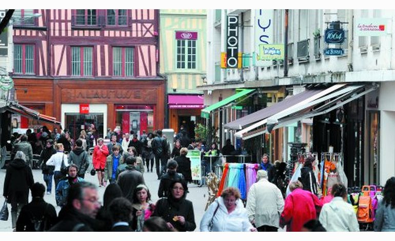 Grand déballage de Rouen : faites des affaires sur les trottoirs