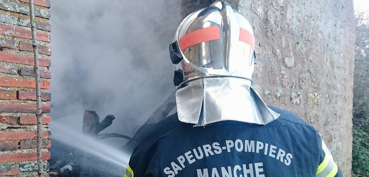 Saint-Denis-le-Vêtu. Un incendie se déclare dans un bâtiment agricole de 3 000 m2