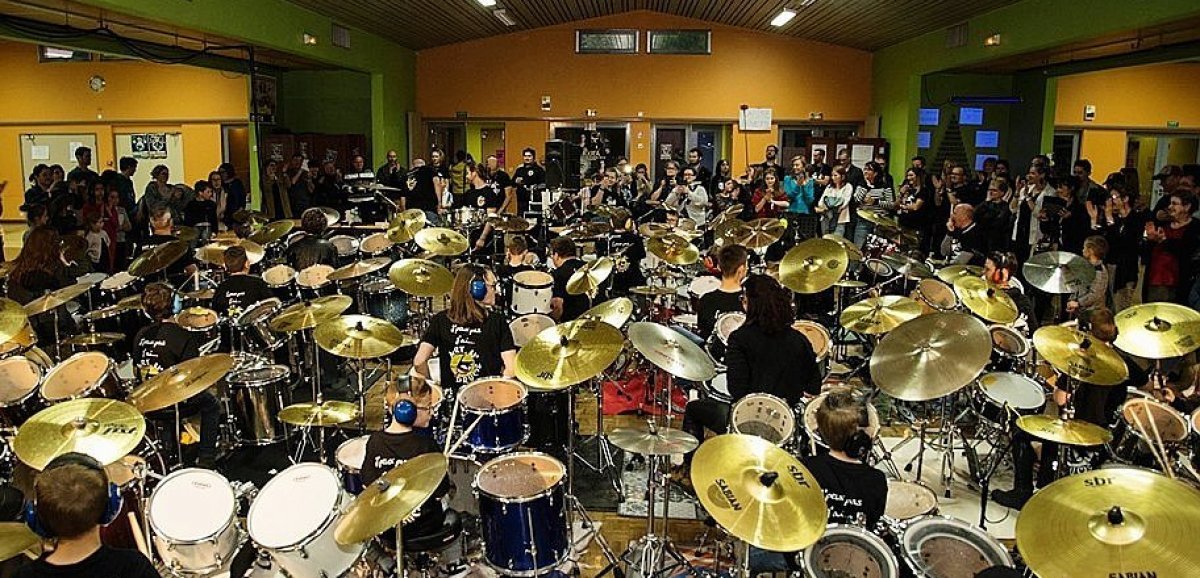Saint-Lô. La Ville organise un concert avec 50 batteries, 10 tambours et 90 musiciens
