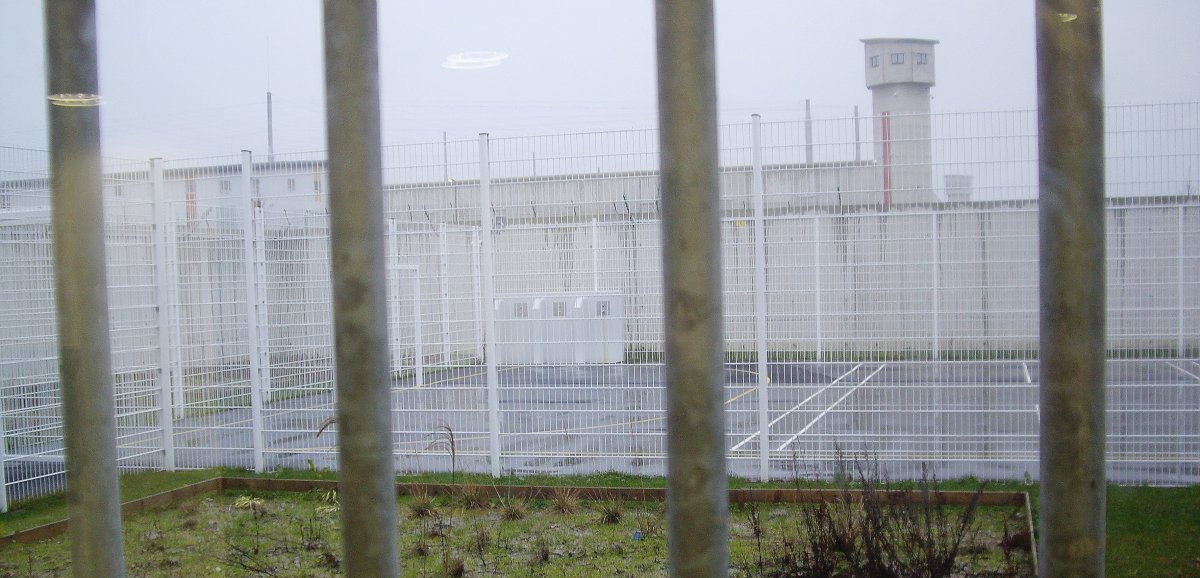 Prison de Condé-sur-Sarthe. Trois détenus impliqués dans l'attaque des deux surveillants en 2019 jugés à Paris
