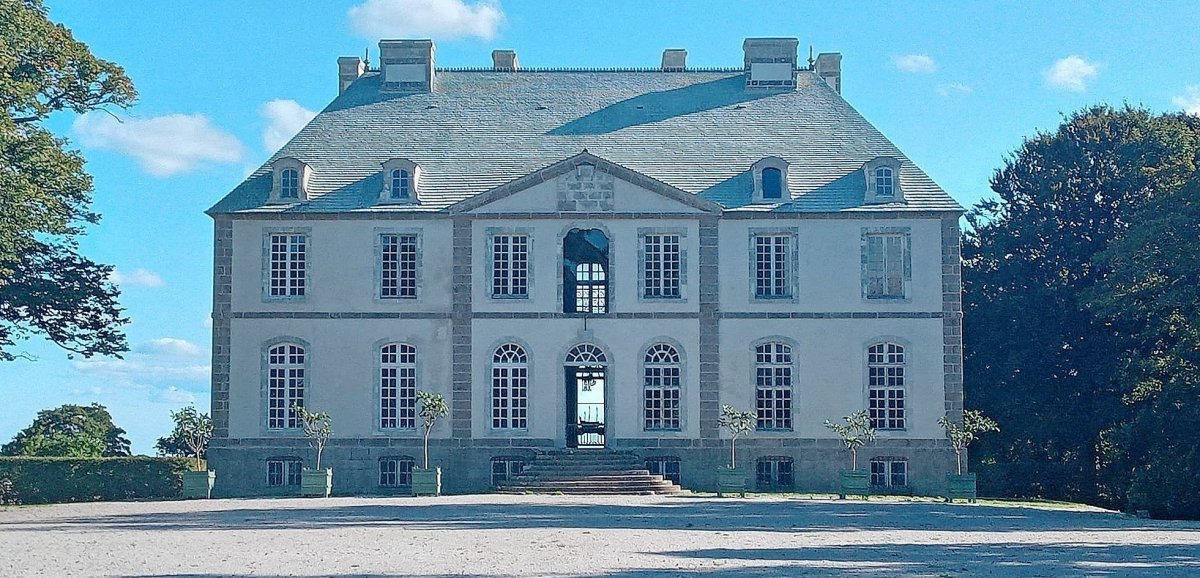 Journée du patrimoine. Le propriétaire du château de Carneville invité à l'Élysée !