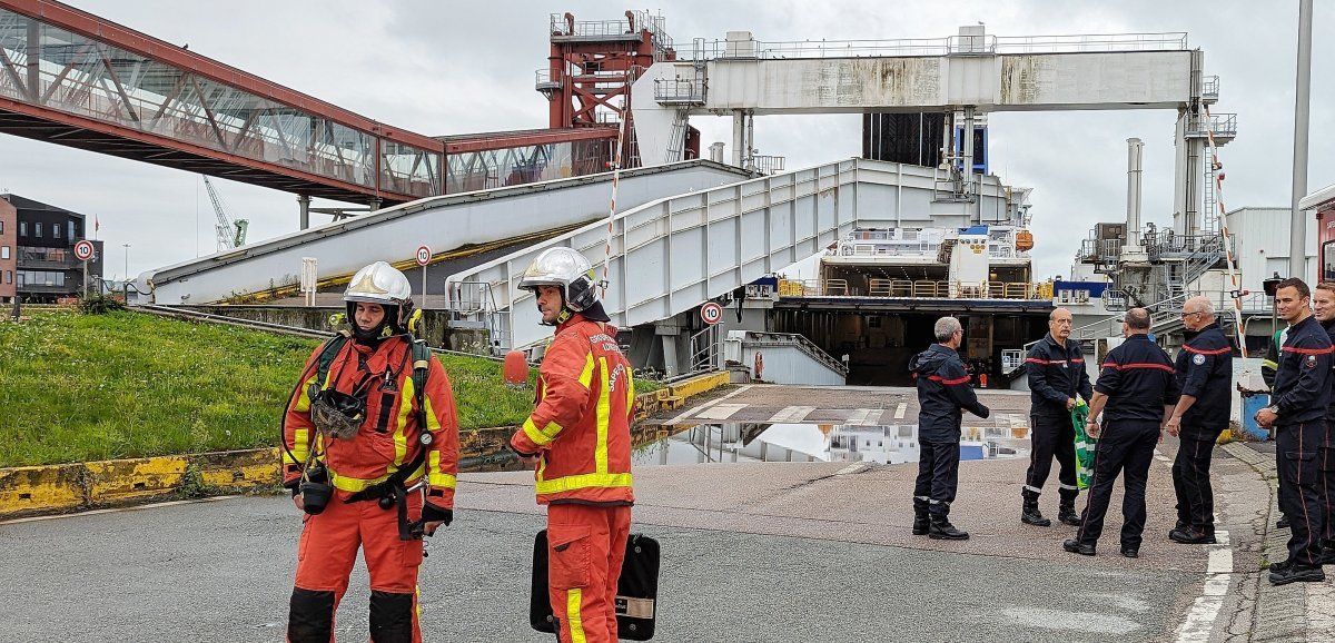[Photos] Le Havre. Pourquoi les pompiers s'exercent-ils à bord du ferry Cotentin ?