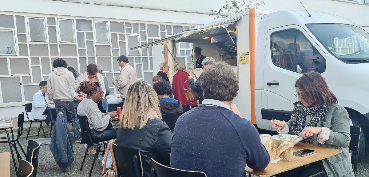 Rouen. Le restaurant d'insertion renaît de ses cendres : Léo à table ouvre son camion-restaurant