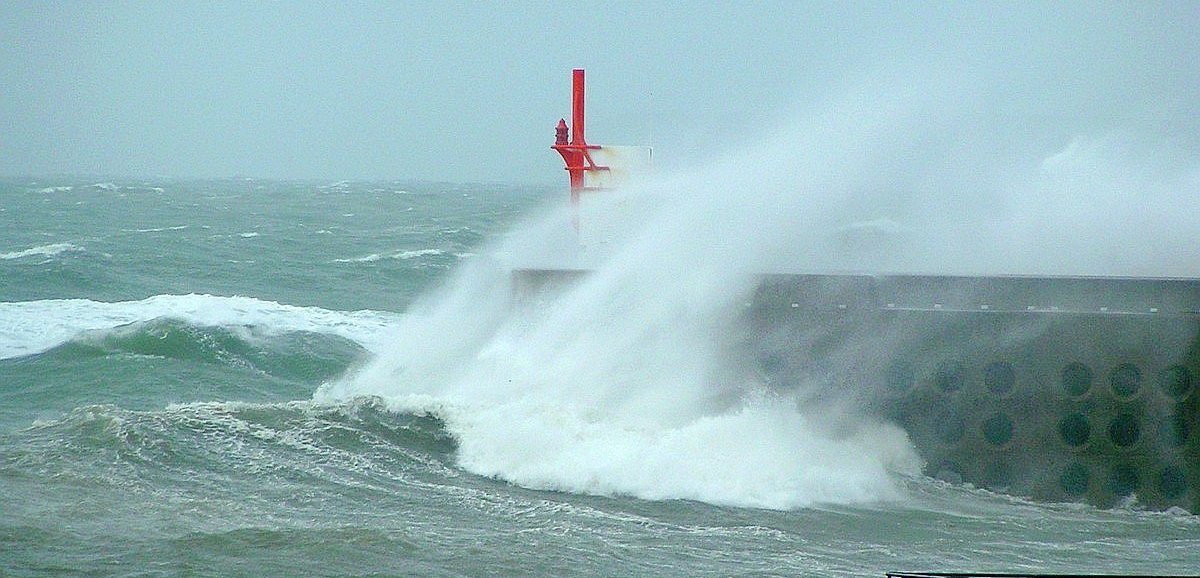 Tempête Ciaran. La Manche en vigilance rouge aux vents violents, le reste de la Normandie en alerte orange