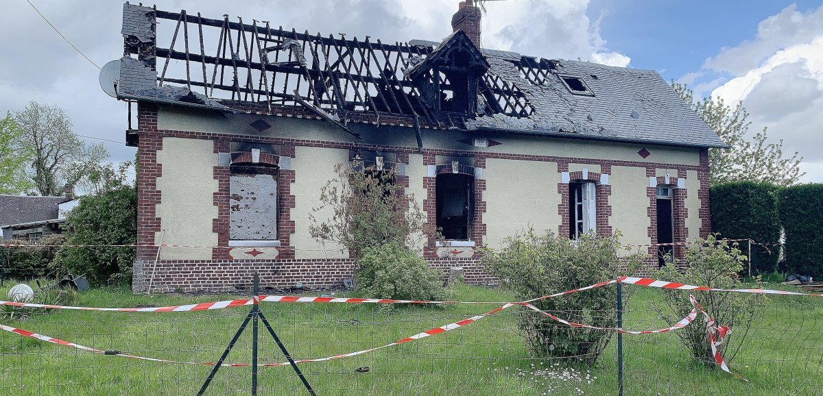 Tillières-sur-Avre. Une maison entièrement embrasée et un jeune homme de 19 ans brûlé au bras
