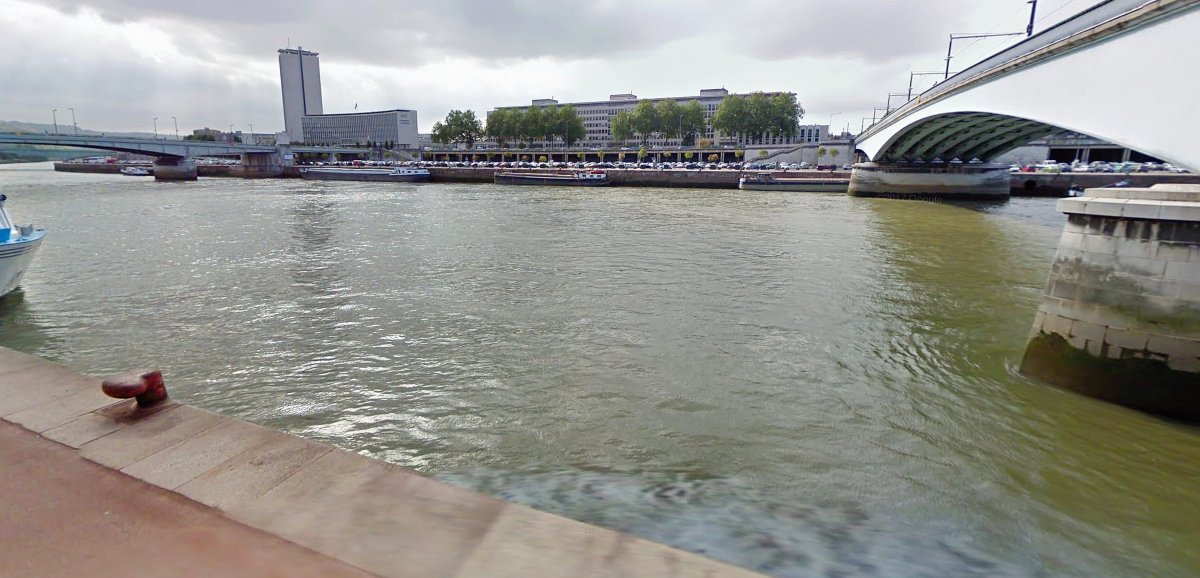 Rouen. Un homme est-il tombé dans la Seine ?