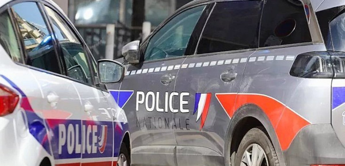 Rouen. A bord d'une voiture volée, il percute un véhicule de police