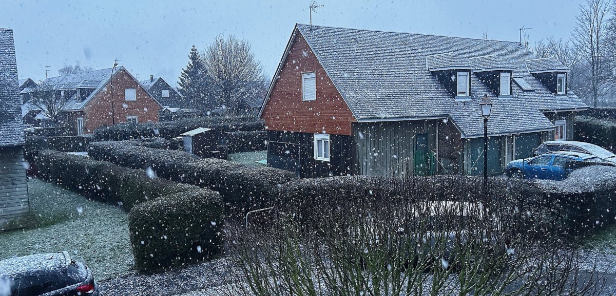 Calvados. Les premiers flocons de neige tombent à Honfleur et Deauville