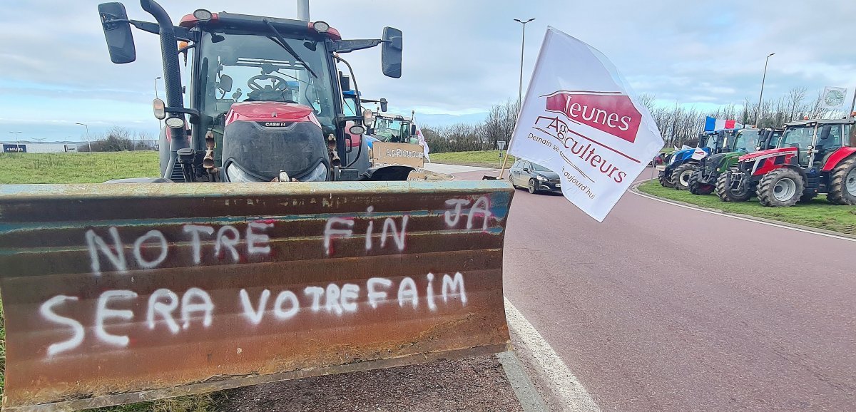 [Photos + vidéos] Agriculteurs en colère. Jusque-là épargnée par le mouvement, la ville de Cherbourg-en-Cotentin touchée à son tour