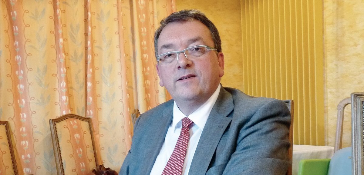 Politique. Marc Andreu Sabater, maire de Vire, quitte ses fonctions