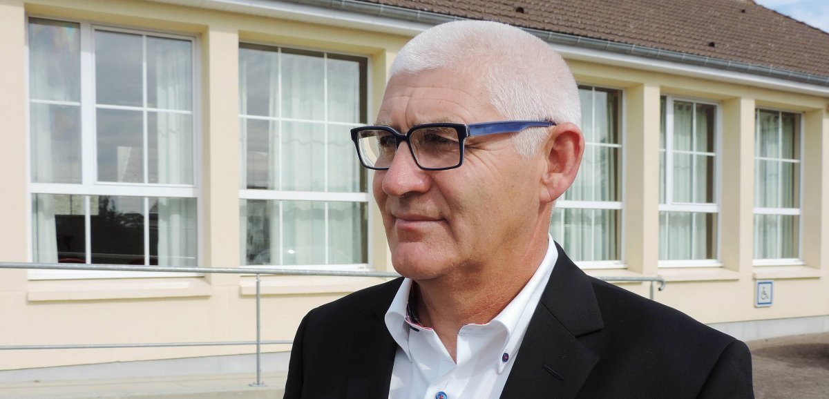 Affaire Bernard Denis. L'ancien élu de Saint-Côme-du-Mont maintenant accusé d'exhibition sexuelle
