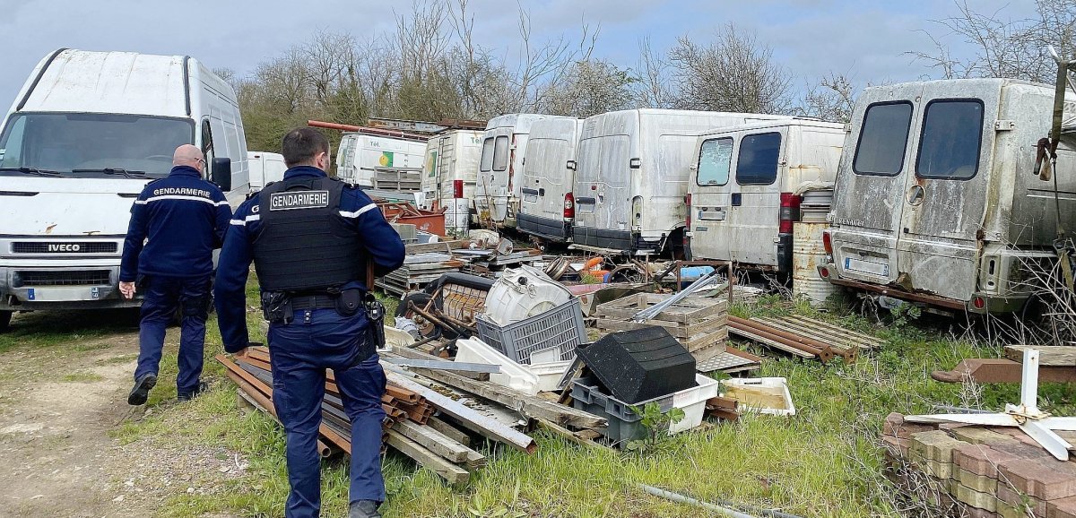 [Photos] Calvados. Opération Territoires propres : 233 véhicules hors d'usage découverts par les gendarmes
