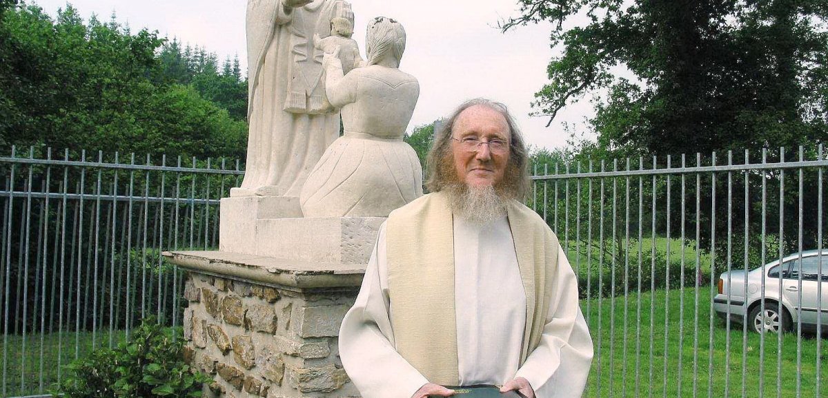 Diocèse de Coutances et Avranches. L'abbé Michel Le Blond, ex-vicaire général et aumônier national des Scouts de France, est décédé