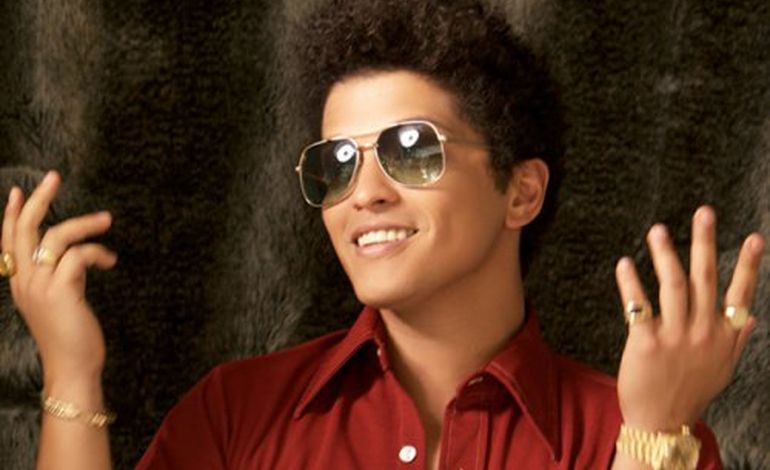 Locked Out of Heaven, le nouveau clip de Bruno Mars
