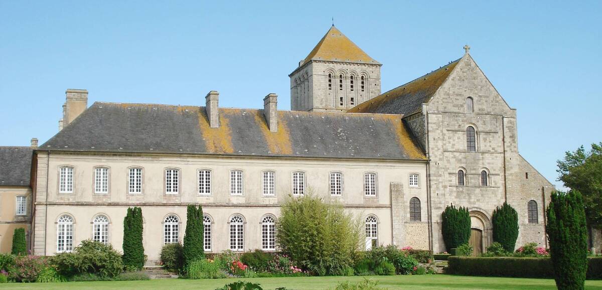 Patrimoine. L'abbaye de Lessay, une réussite architecturale ...