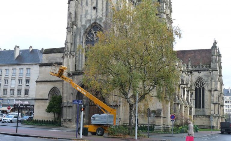 Caen : l'église Saint-Jean ne rouvrira pas avant le printemps 2013