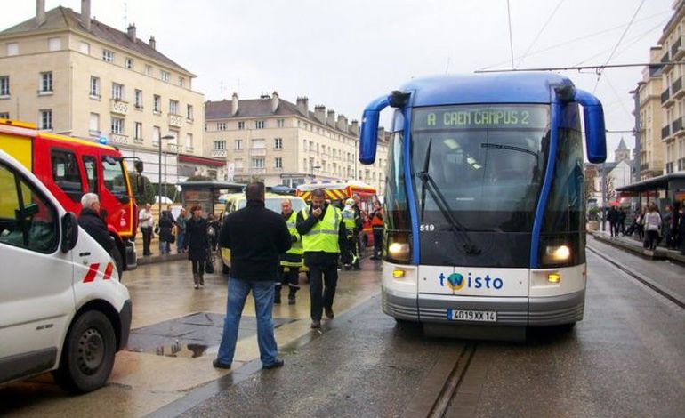 Caen : le tram percute un piéton en centre-ville