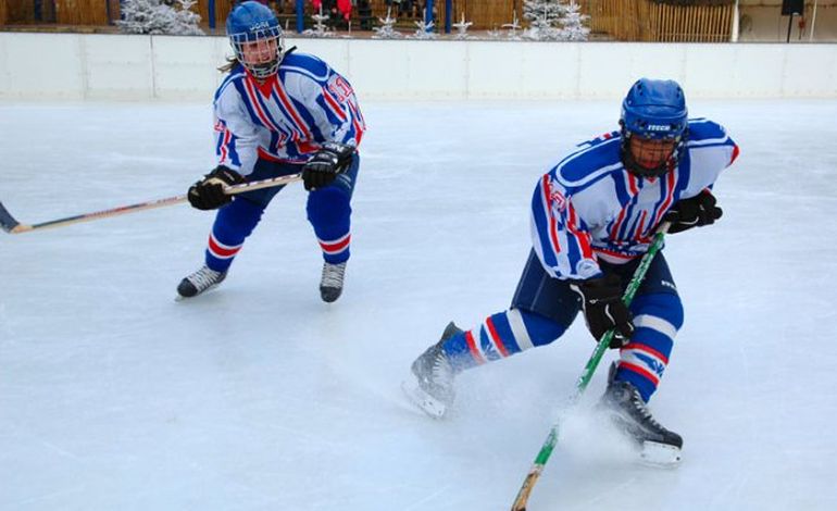 Initiation au hockey sur glace pour les filles de 4 à 20 ans à Caen