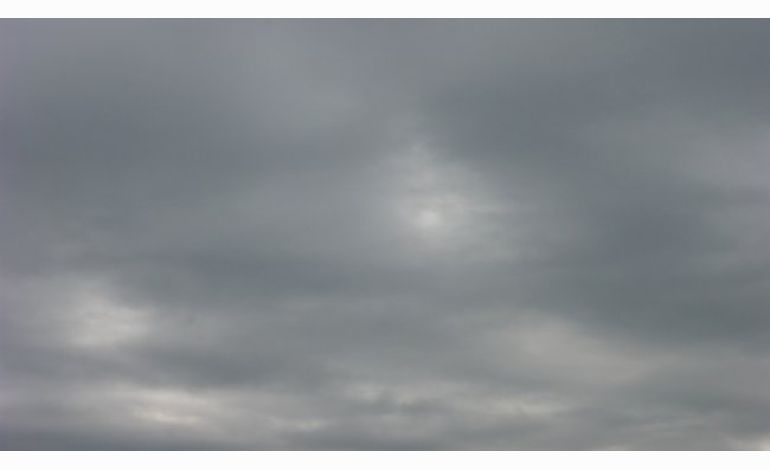 Prévisions météo de la manche : ciel gris