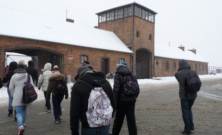 150 lycéens de Basse-Normandie découvrent Auschwitz