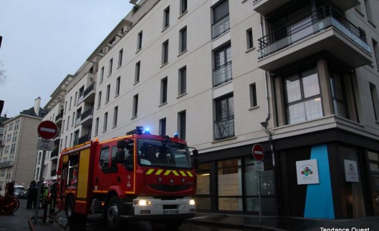 Des fumées dans le quartier du théâtre à Caen (photos)