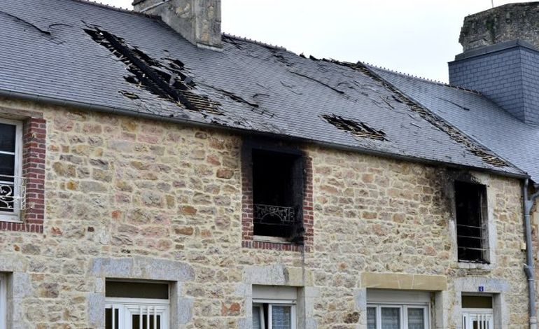 Un incendie détruit une maison à Bricquebec