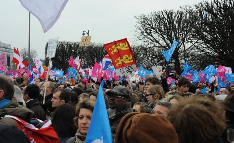 "Manif pour tous" : plusieurs centaines d'Ornais à Paris