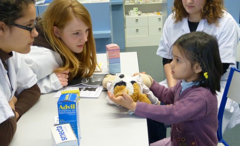 Rouen : l'hôpital des nounours apprivoise les enfants