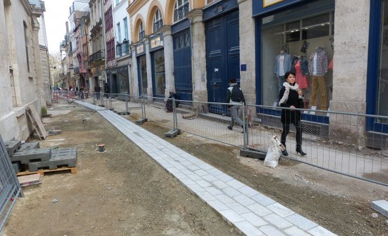 Rouen : la rue de l'Hôpital fait peau neuve