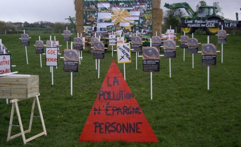 400 à 600 personnes rassemblées contre le site de GDE à Nonant-le-Pin