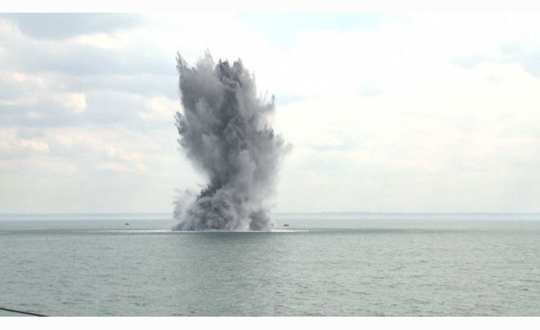 Dieppe : deux mines détruites en Manche