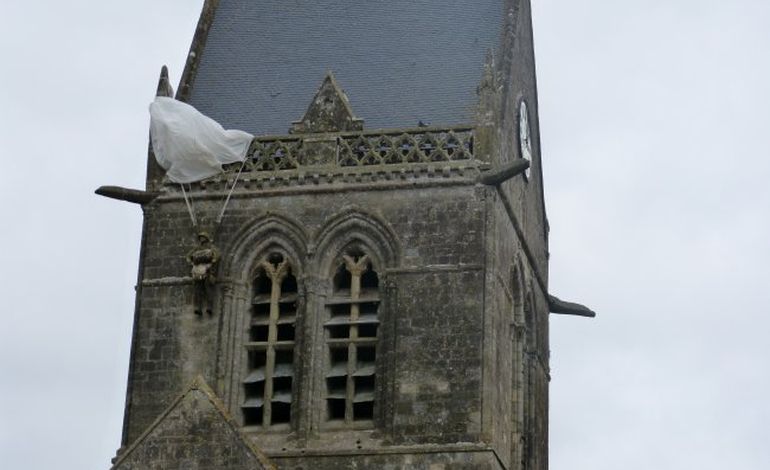 Les cent objets de la Bataille de Normandie à Sainte-Mère-Eglise