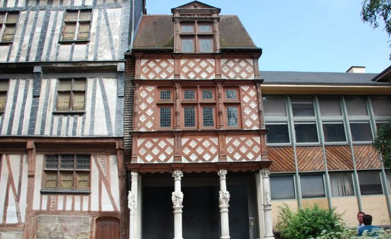 Rouen : interrogations et inquiétudes autour d'une façade Renaissance