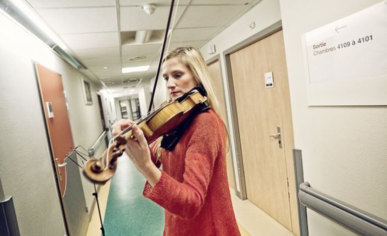 Elena Pease, la violoniste de l'hôpital de Rouen