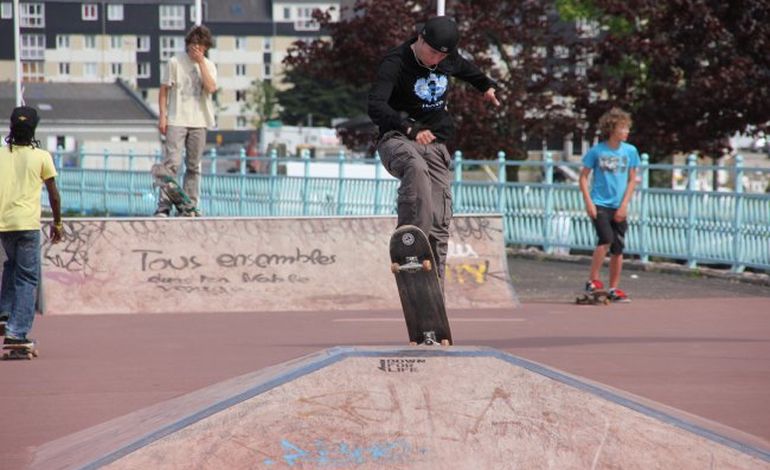 Cherbourg célèbre le "Go Skateboarding Day"