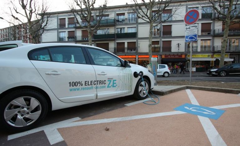 Voiture électrique: le boom des bornes de recharge à Rouen et dans son agglo