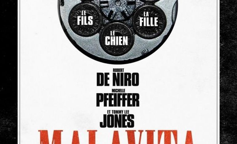 La première affiche de Malavita, le film de Luc Besson tourné dans l'Orne