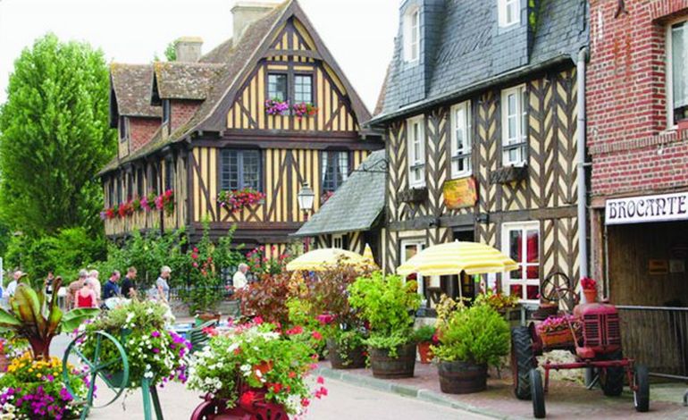 On ne résiste pas à Beuvron-en-Auge, plus beau village de France