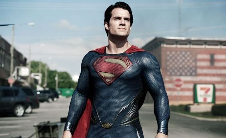Superman et Batman s'affronteront à coup de super-pouvoirs à l'été 2015