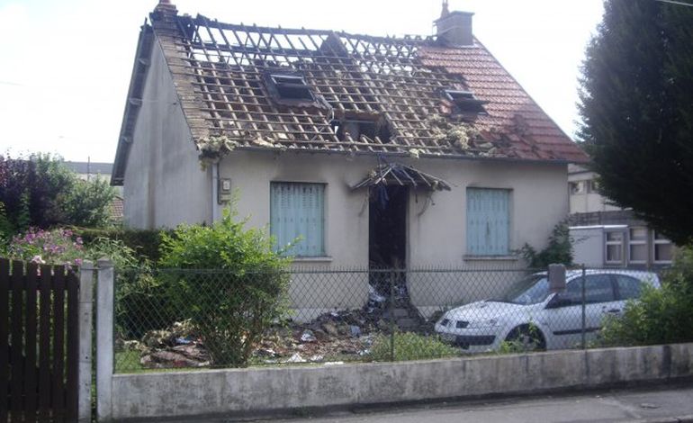 Alençon: un corps sans vie retrouvé après l'incendie d'une maison