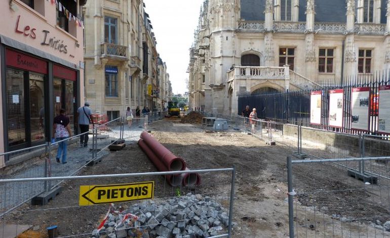Ecoles, rues, nids de poule : les incontournables travaux d'été à Rouen
