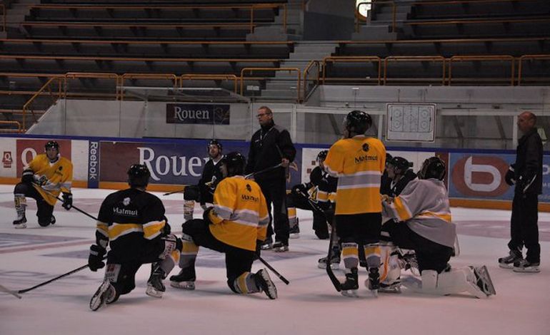 Hockey : les Dragons de Rouen reprennent le chemin de la glace