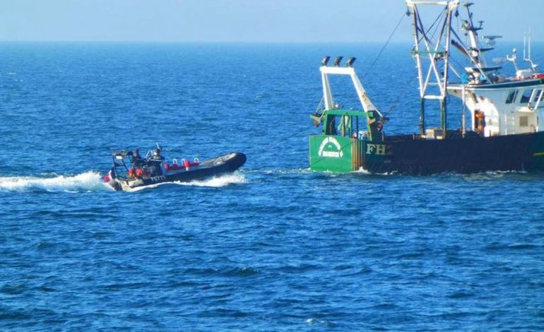 Pêche illégale : le patrouilleur Cormoran intercepte 8 tonnes de coquilles