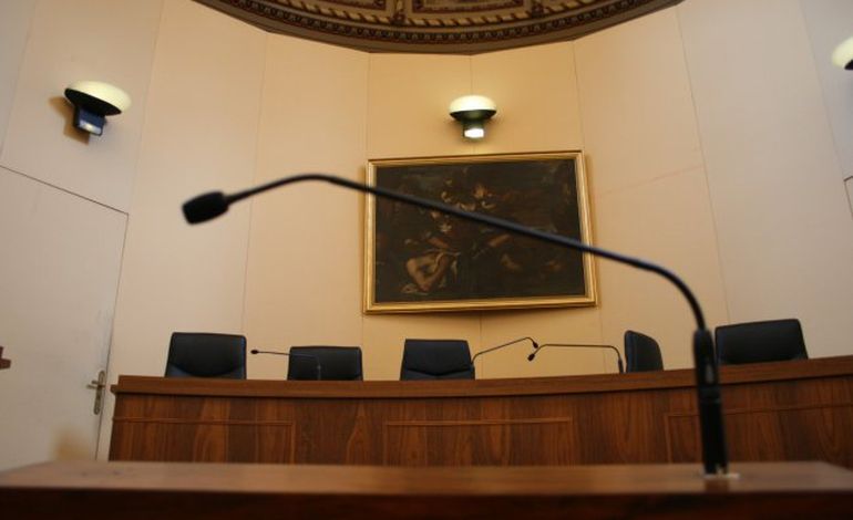 Tribunal de Cherbourg : un voleur trahi par son mégot de cigarette