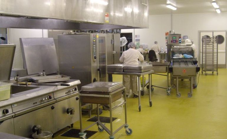 La cuisine centrale d'Alençon ouvre ses portes aux élus