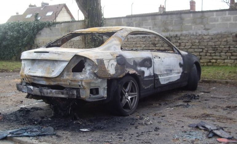 Saint-Sylvestre : 1 seule voiture brûlée dans l'Orne